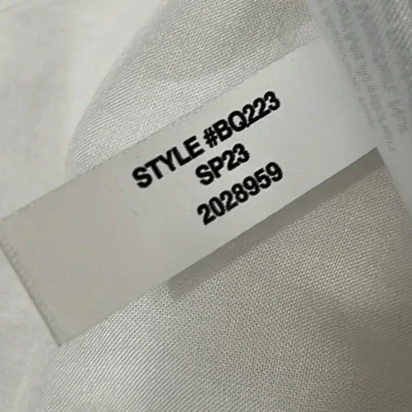 J. Crew Spring Garden Eyelet Blouse in White - Size 6 - Picture 10 of 11